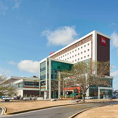 Ibis Cancun Centro Экстерьер фото