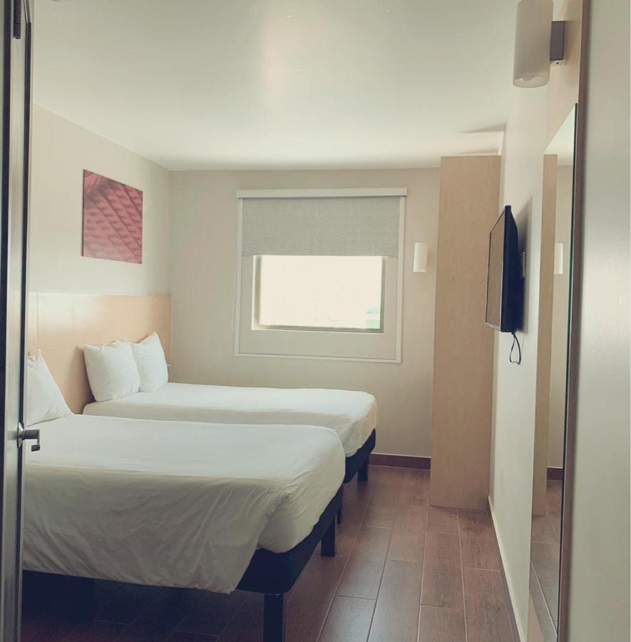 Ibis Cancun Centro Экстерьер фото