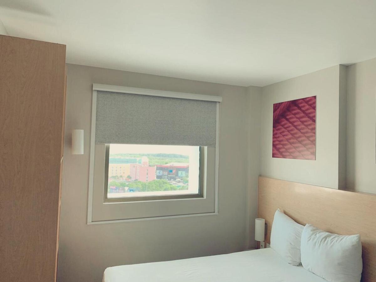 Ibis Cancun Centro Экстерьер фото