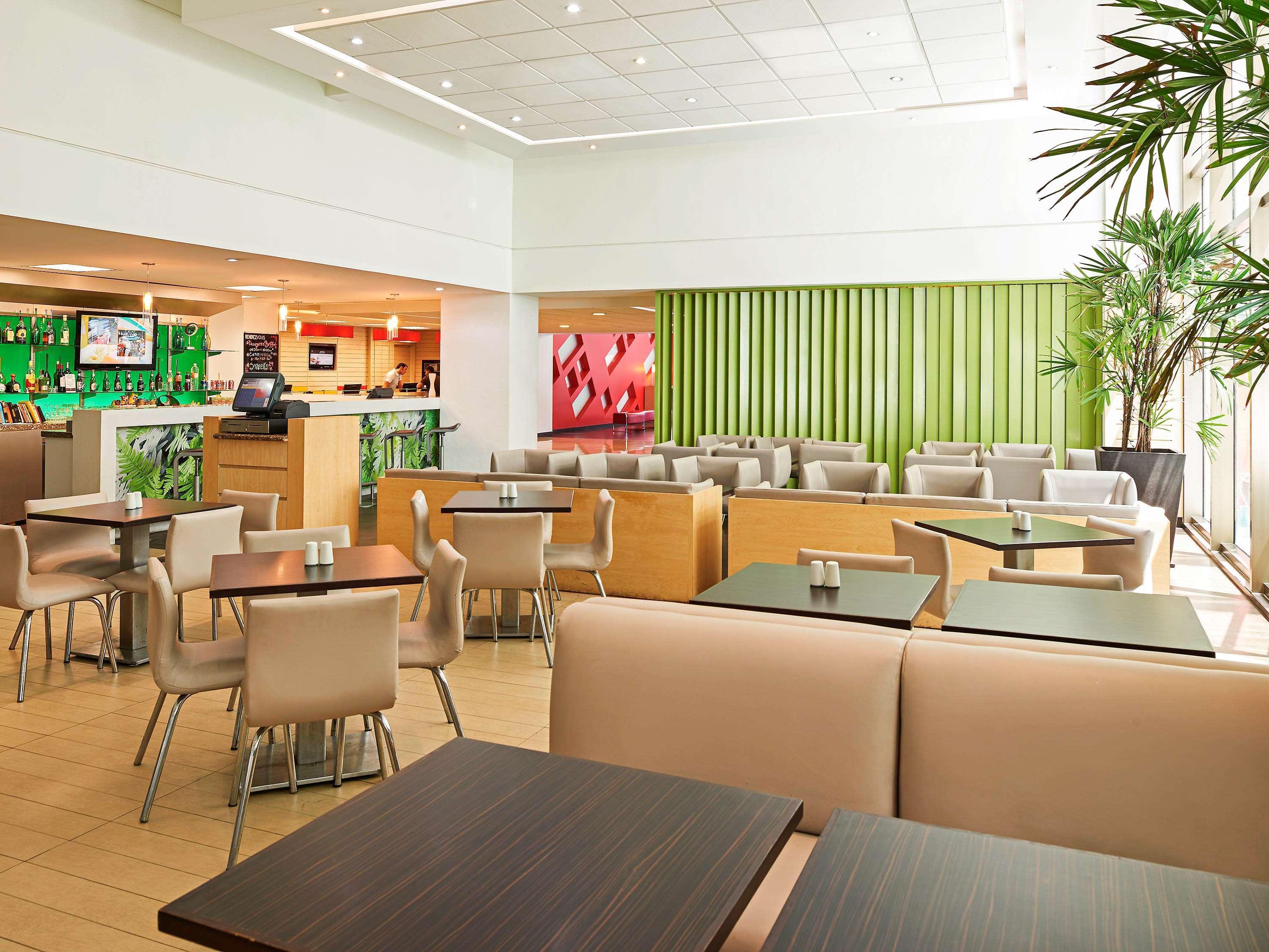 Ibis Cancun Centro Экстерьер фото