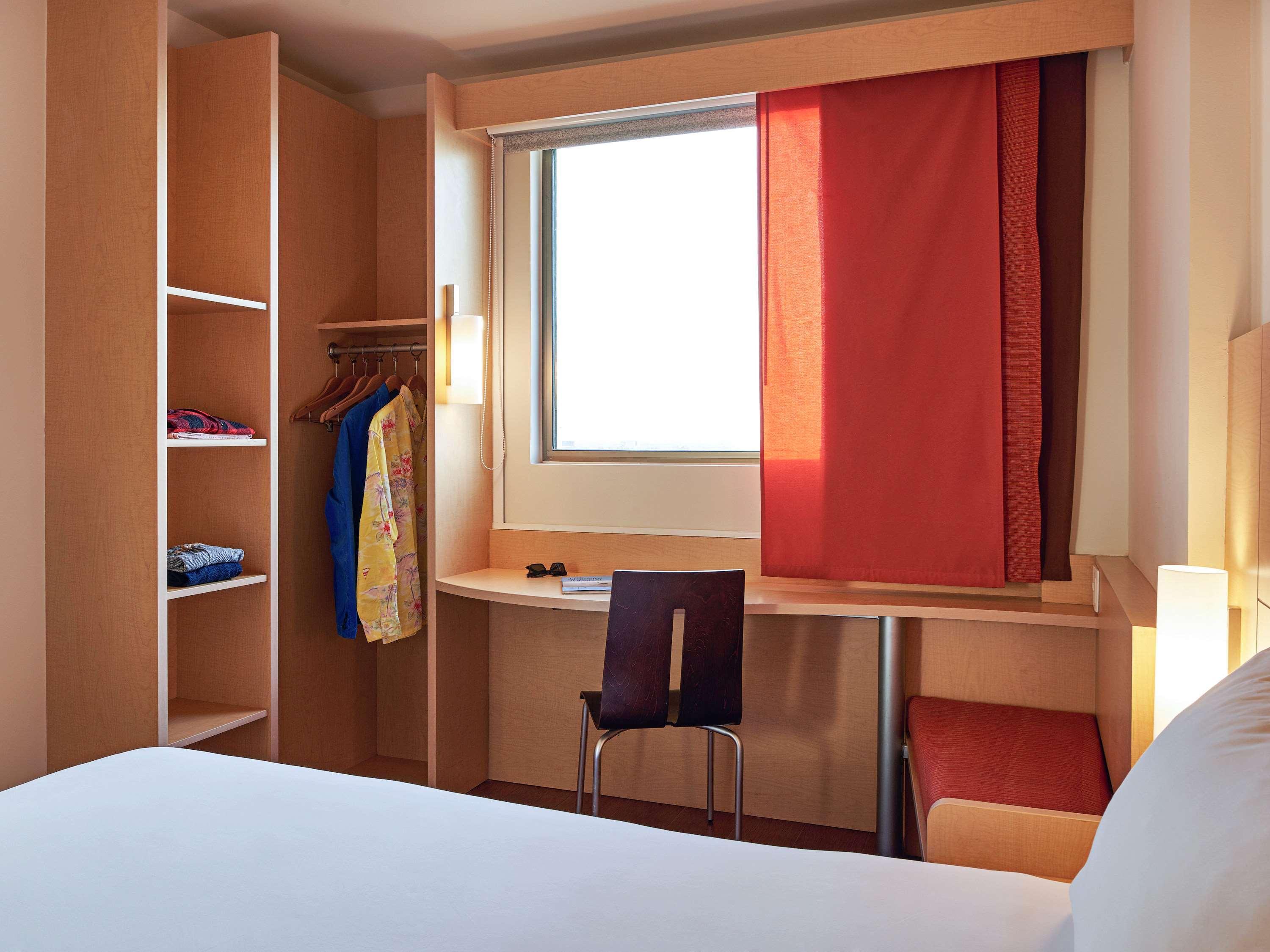 Ibis Cancun Centro Экстерьер фото