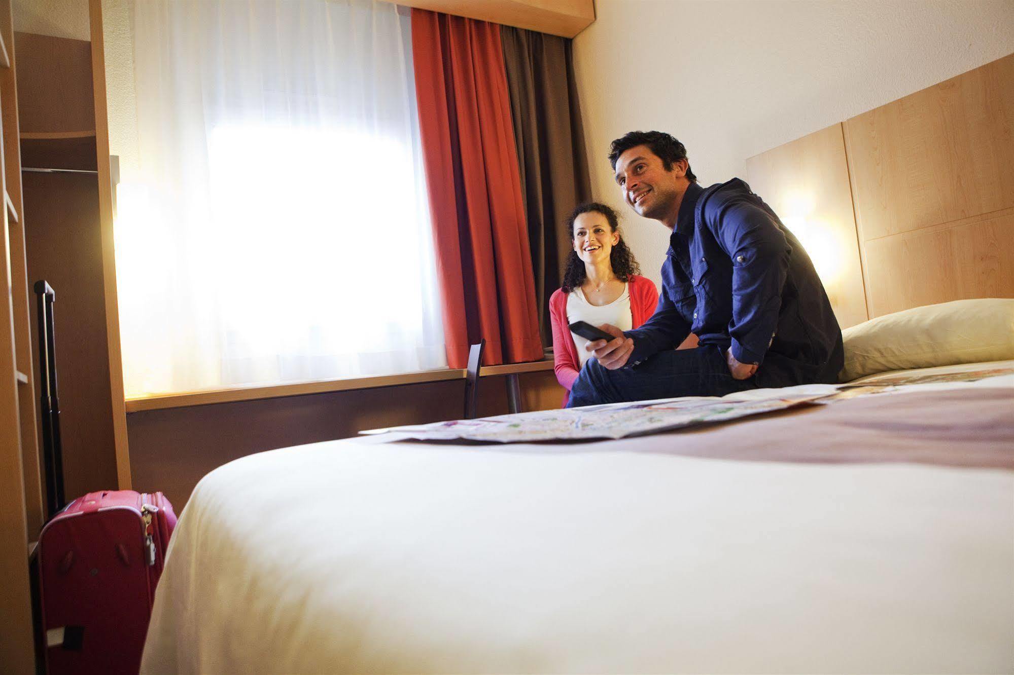 Ibis Cancun Centro Экстерьер фото