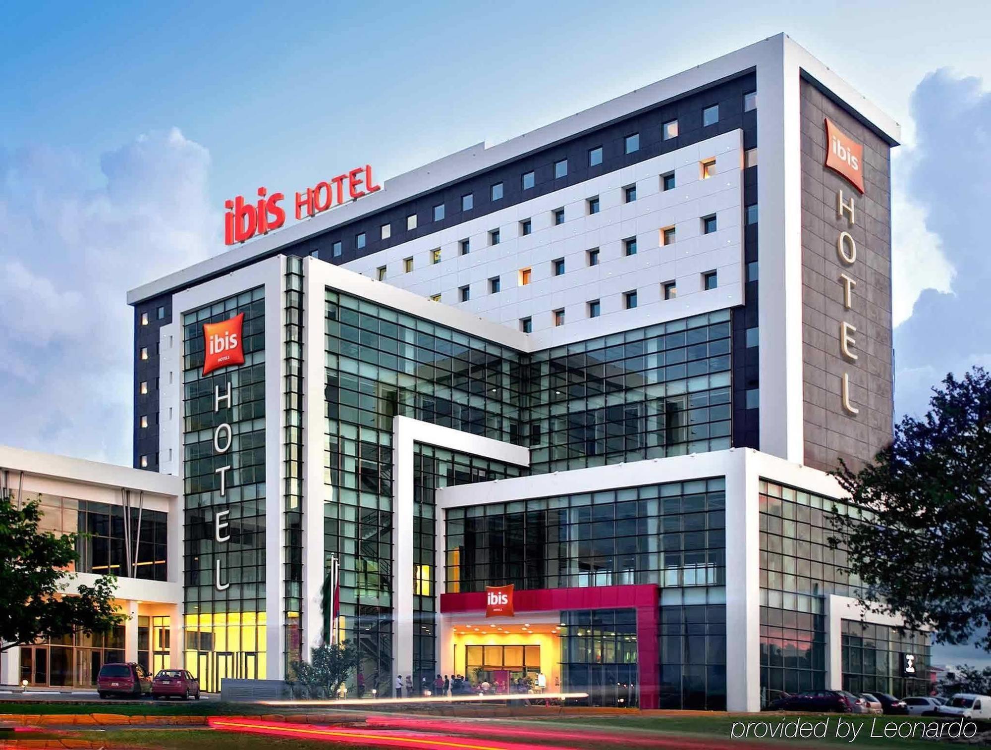 Ibis Cancun Centro Экстерьер фото